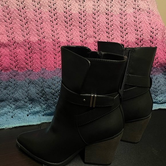 Soul Naturalizer - size 7 - wide - Picture 1 of 3